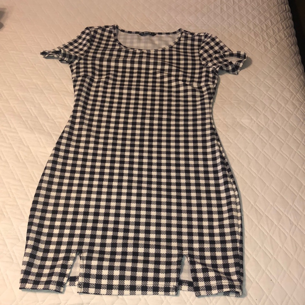 Black and white checkered dress 🤍🖤